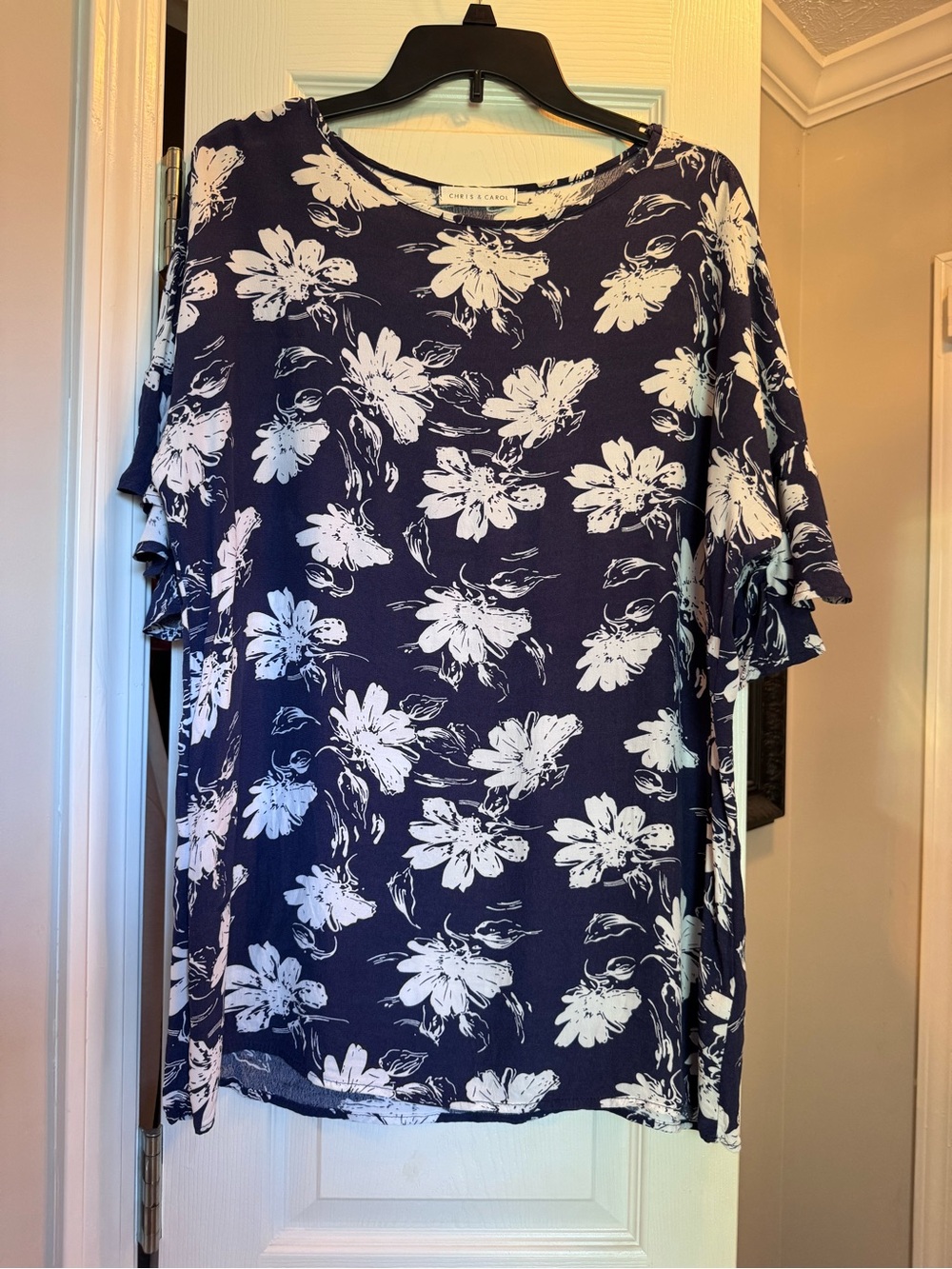 Chris & Carol Navy and White Floral Short Sleeve Top